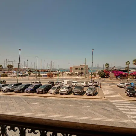 Apartment Right House Sur Le Port - Harbour View Cagliari